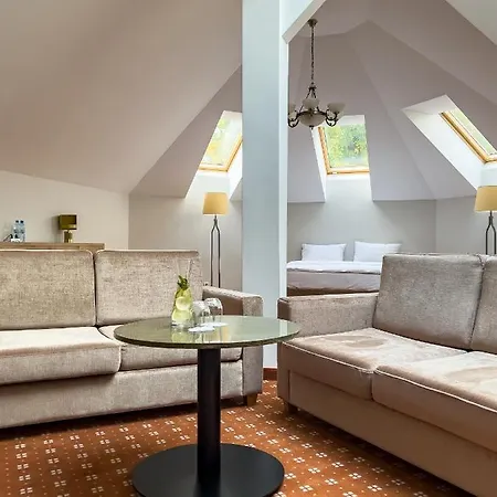 - Centrum Konferencyjne