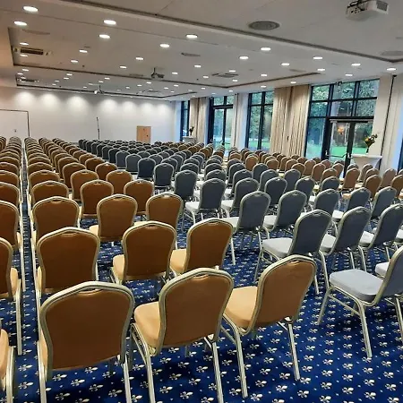 מלון - Centrum Konferencyjne