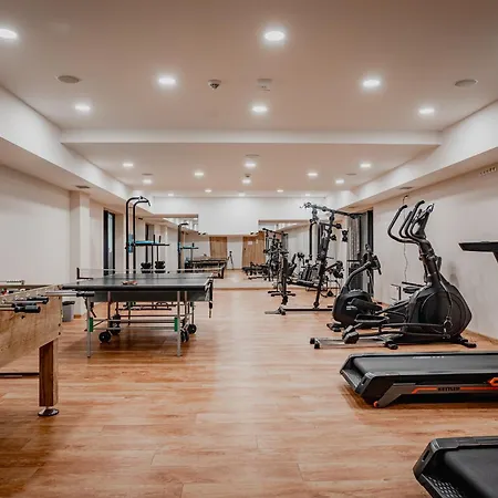 - Centrum Konferencyjne מלון 4*