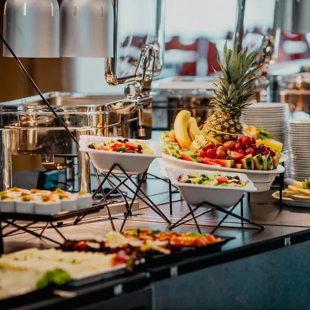 Hotel - Centrum Konferencyjne 4*