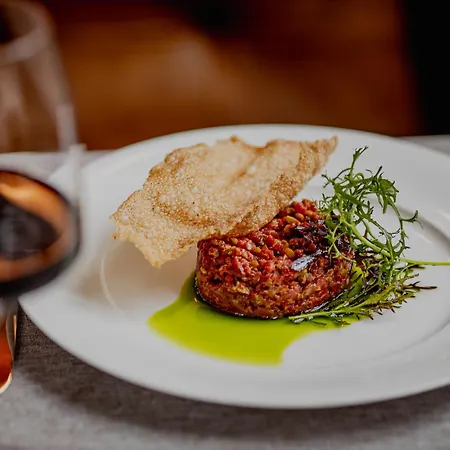 - Centrum Konferencyjne מלון מאלבורק