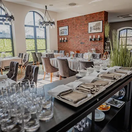 - Centrum Konferencyjne