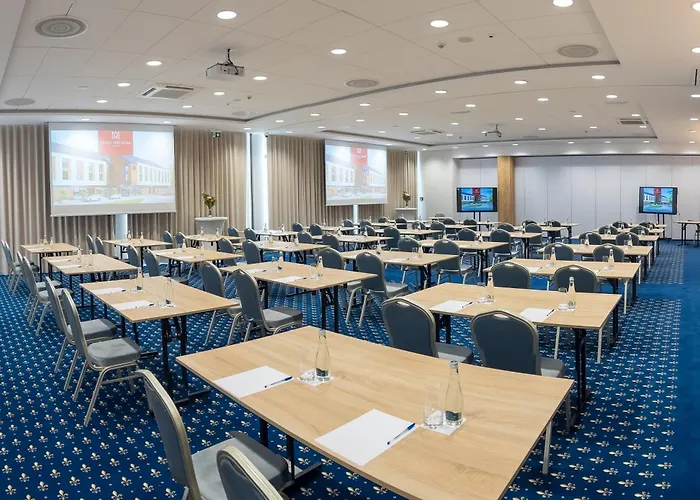 - Centrum Konferencyjne