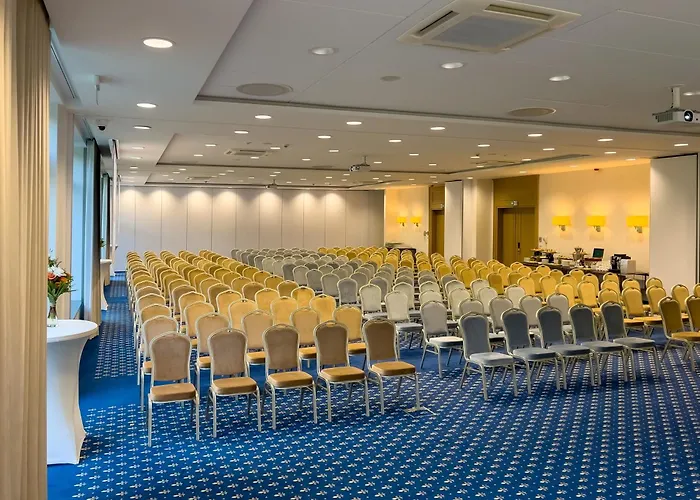 - Centrum Konferencyjne 4* Malbork