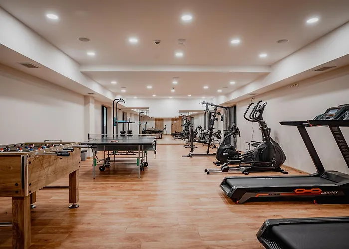 - Centrum Konferencyjne Szálloda 4*