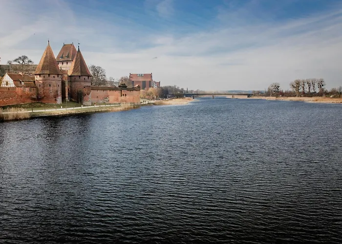 - Centrum Konferencyjne 4*